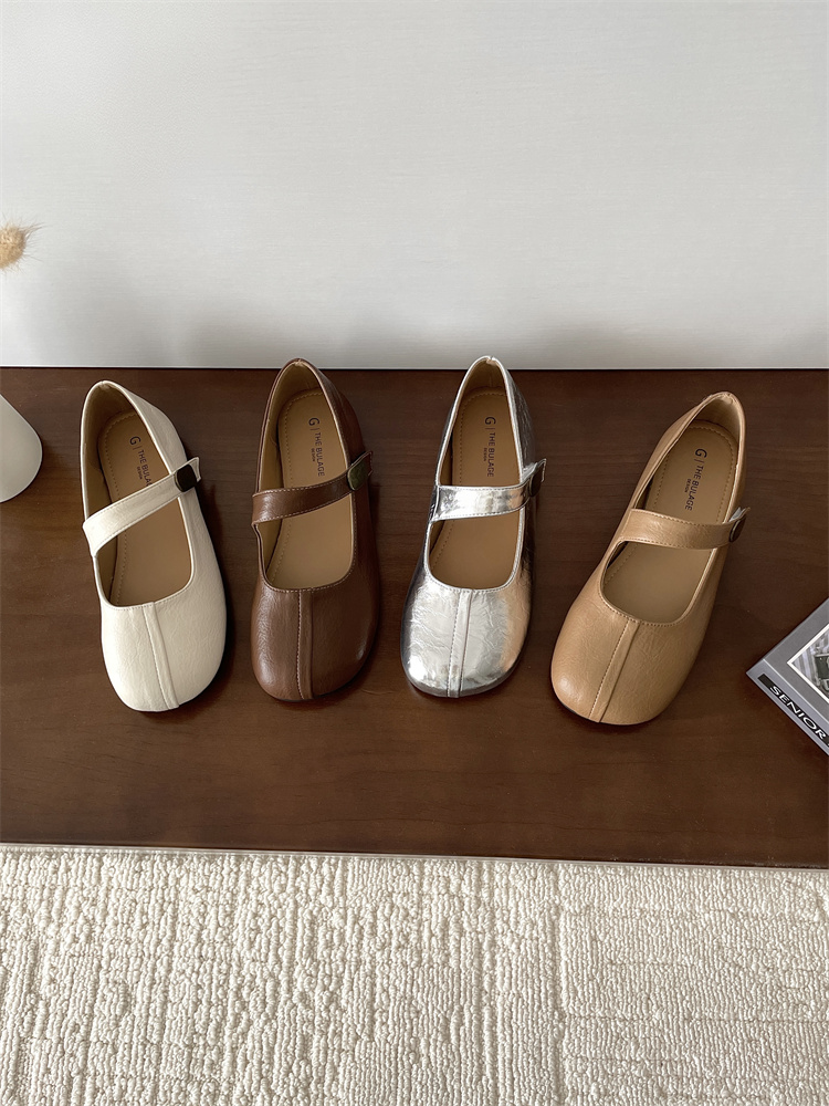 French Flat Round Toe Shallow Mouth Single Shoes 2025 Early Spring Temperament Retro Commuting Evening Evening Women's Shoes