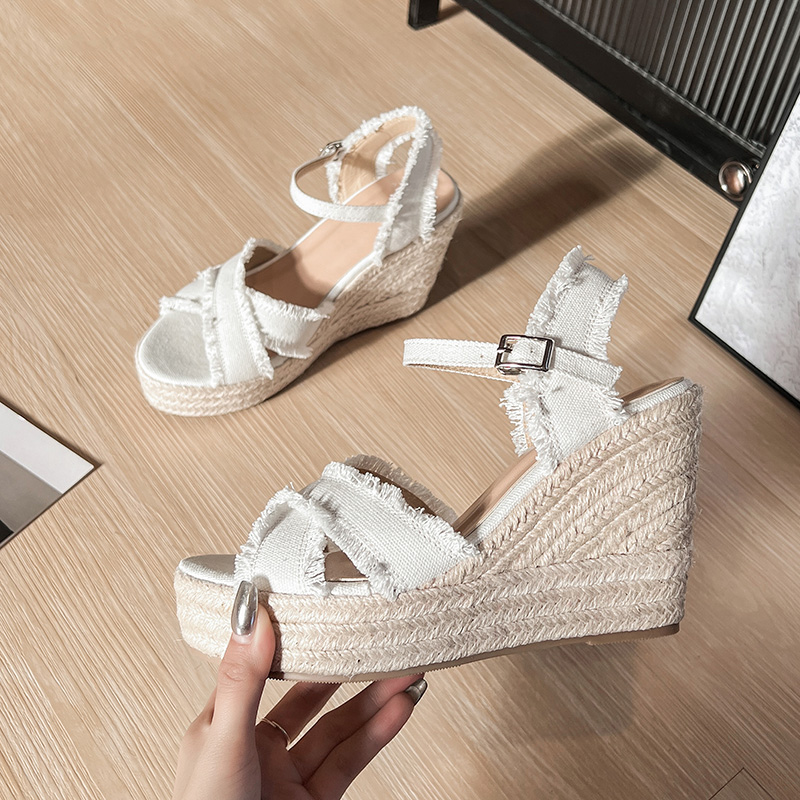 2026 Summer New Women's Platform Thick Sole Sandals Denim Cross Strap Wedge Heel Sandals - Image 4