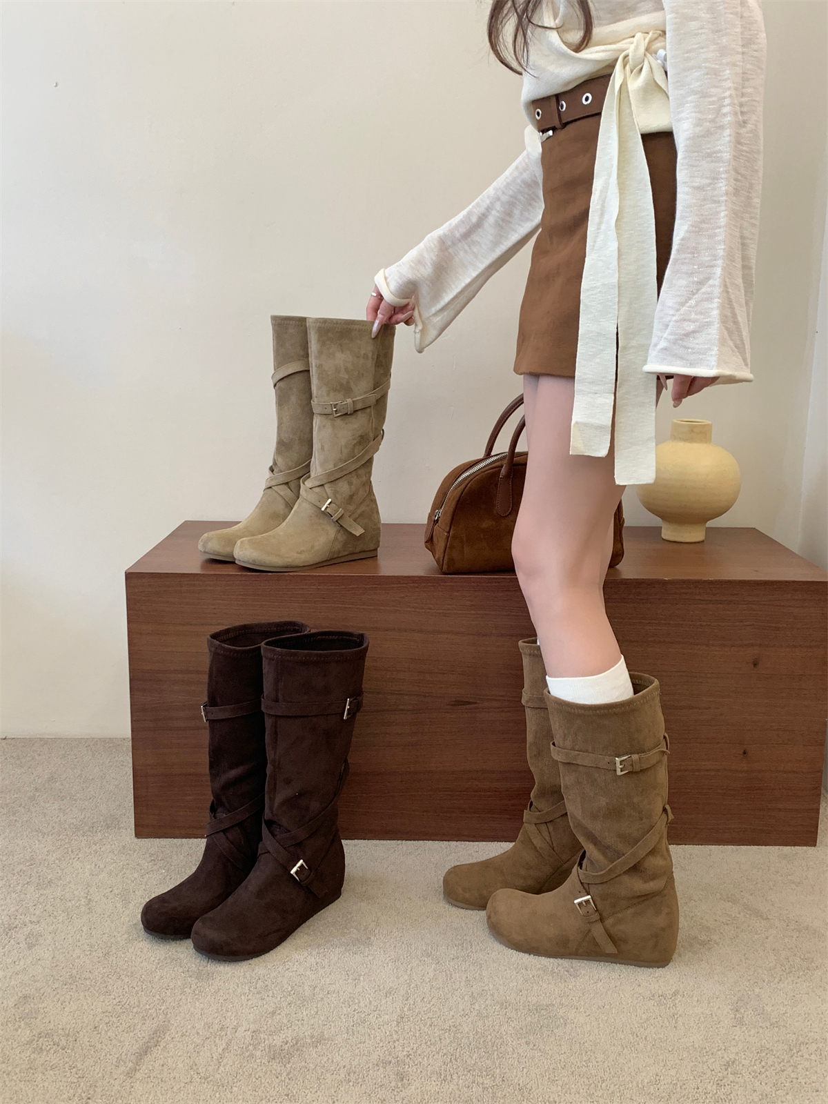 2026 New Autumn Winter Women's Brown High Top Boots Korean Style Flat Heel Mid Calf Wrinkled Stacked Boots with Inner Height Increase and Belt Buckle